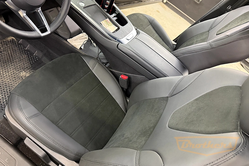 Чехлы для сидений Haval F7 II серии "Alcantara full" - черная строчка