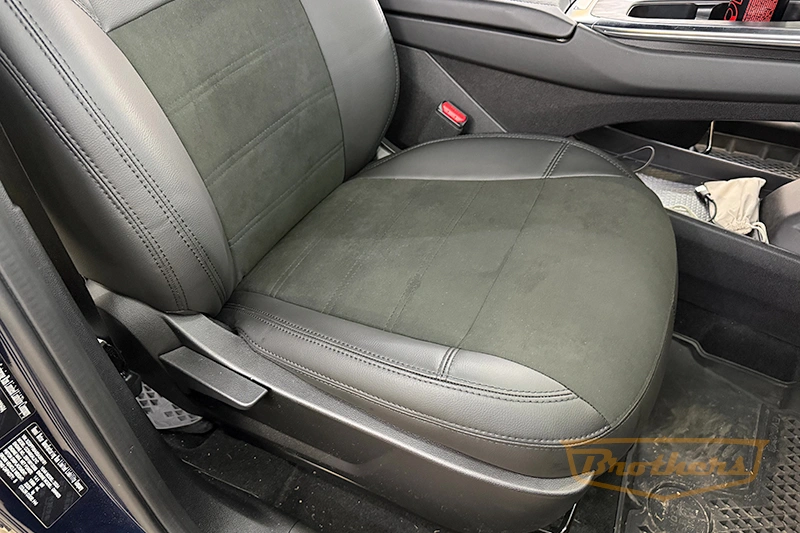 Чехлы для сидений Haval F7 II серии "Alcantara full" - черная строчка