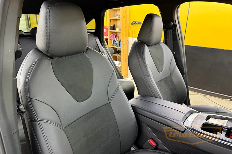 Чехлы для сидений Haval F7 II серии "Alcantara full" - черная строчка