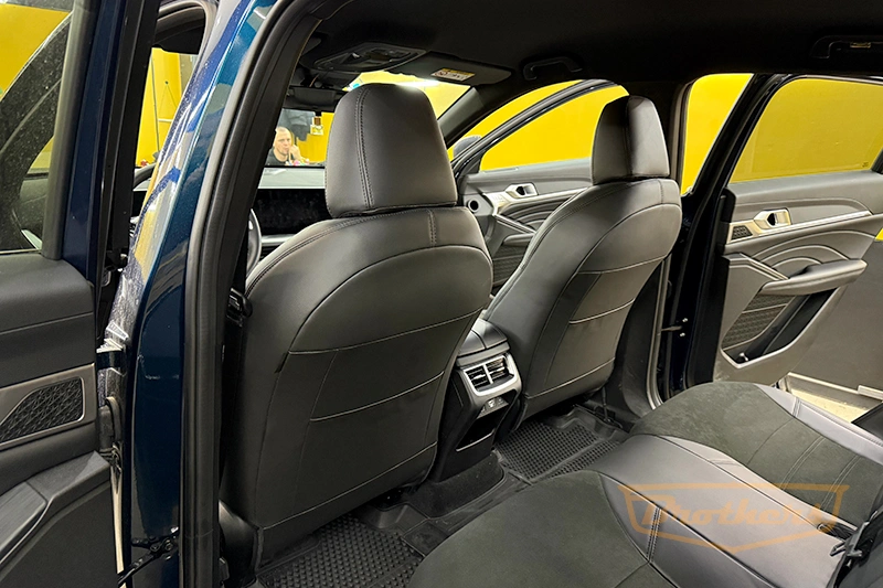 Чехлы для сидений Haval F7 II серии "Alcantara full" - черная строчка