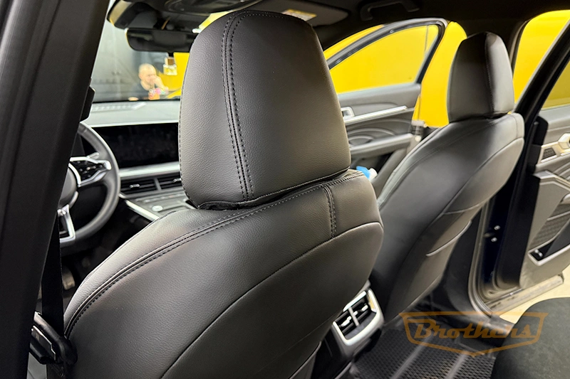 Чехлы для сидений Haval F7 II серии "Alcantara full" - черная строчка