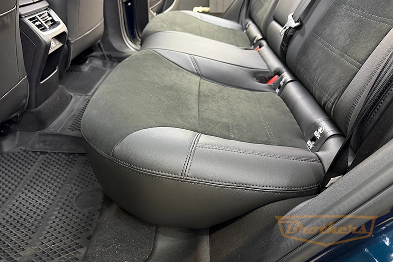 Чехлы для сидений Haval F7 II серии "Alcantara full" - черная строчка