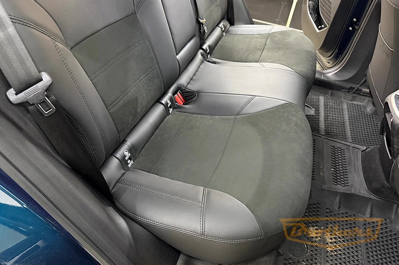 Чехлы для сидений Haval F7 II серии "Alcantara full" - черная строчка