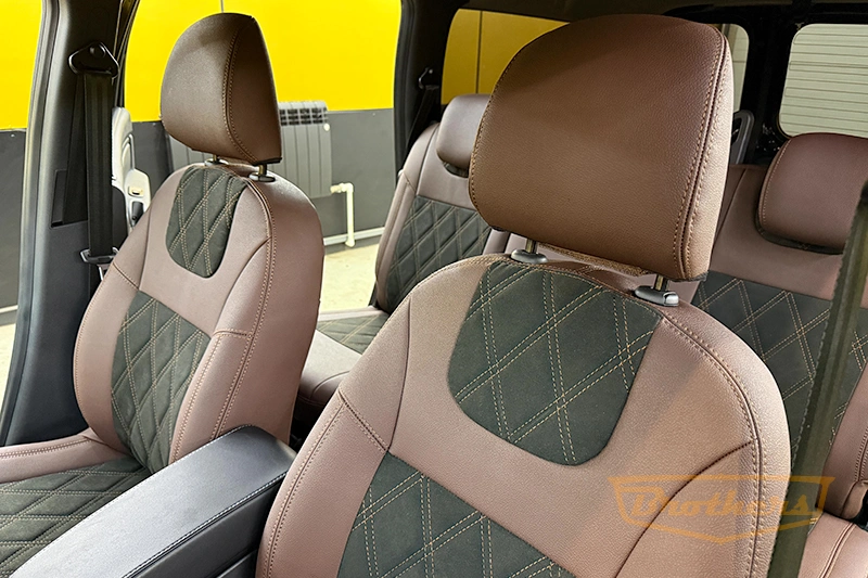 Чехлы для Lada Largus 1 рестайлинг, серии "Aurora" (цвет шоколад), алькантара - коричневая строчка, ромбы