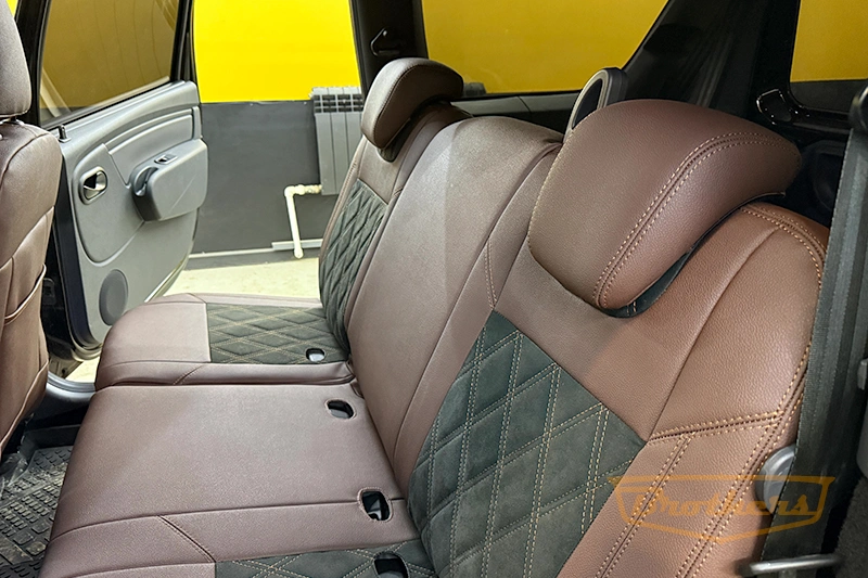 Чехлы для Lada Largus 1 рестайлинг, серии "Aurora" (цвет шоколад), алькантара - коричневая строчка, ромбы