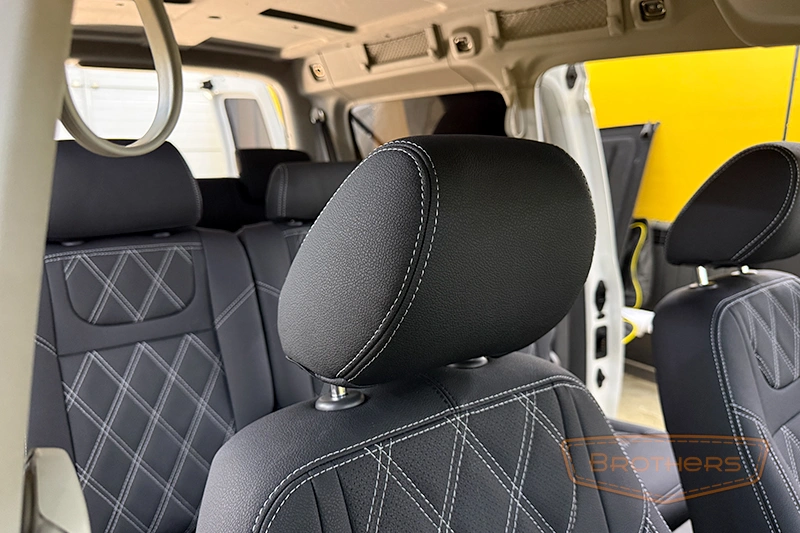 Чехлы для Volkswagen Caddy 3 (2004 - 2010) серии "Aurora" - серая строчка, ромбы Чехлы для Volkswagen Caddy 3 (2004 - 2010) серии "Aurora" - серая строчка, ромбы