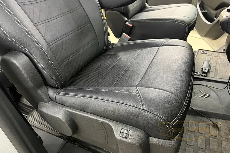 Чехлы на Citroen Space Tourer (5 мест) серии "Aurora" - серая строчка Чехлы на Citroen Space Tourer (5 мест) серии "Aurora" - серая строчка