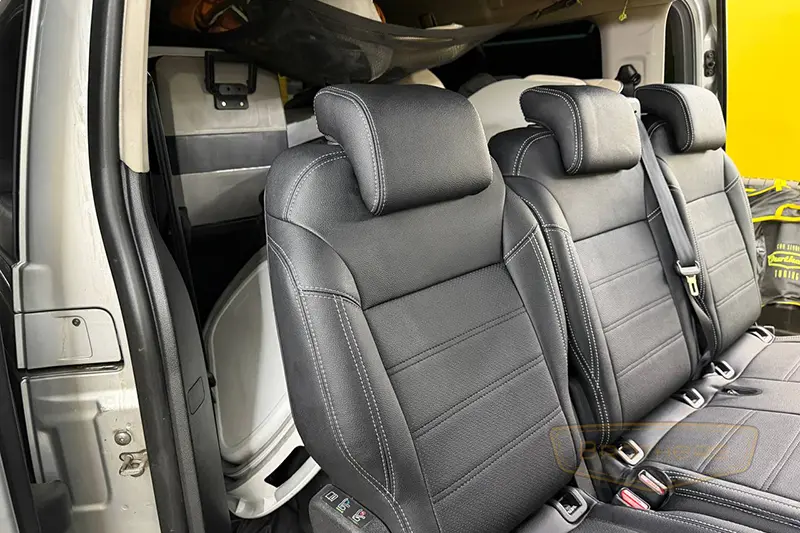 Чехлы на Citroen Space Tourer (5 мест) серии "Aurora" - серая строчка Чехлы на Citroen Space Tourer (5 мест) серии "Aurora" - серая строчка