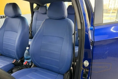 Чехлы на Hyundai Solaris (хэтчбек), серии "Premium", синяя экокожа - серая строчка