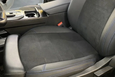 Авточехлы Haval Jolion — экокожа Dakota + алькантара с продлением, синяя строчка Авточехлы Haval Jolion — экокожа Dakota + алькантара с продлением, синяя строчка