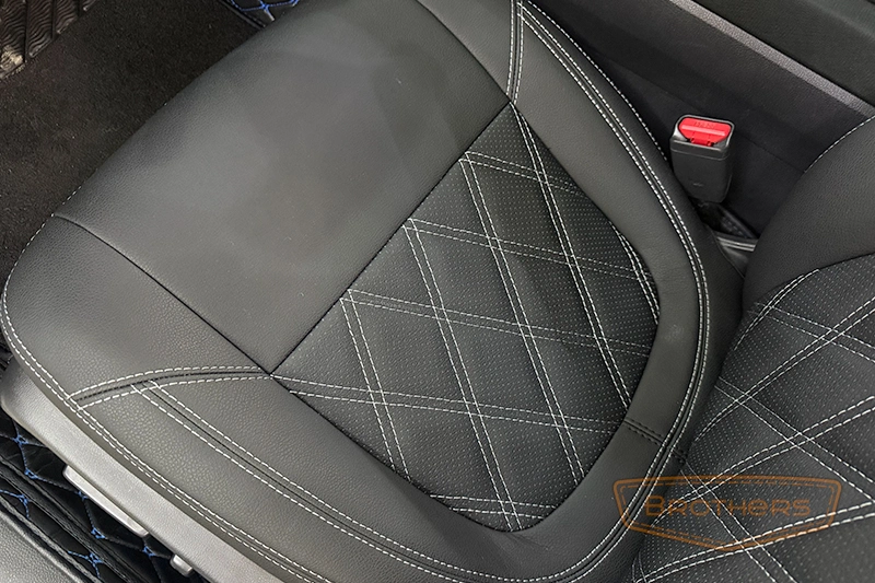 Чехлы на сиденья Honda Civic 10 Premium - серая строчка, ромбы Чехлы на сиденья Honda Civic 10 Premium - серая строчка, ромбы