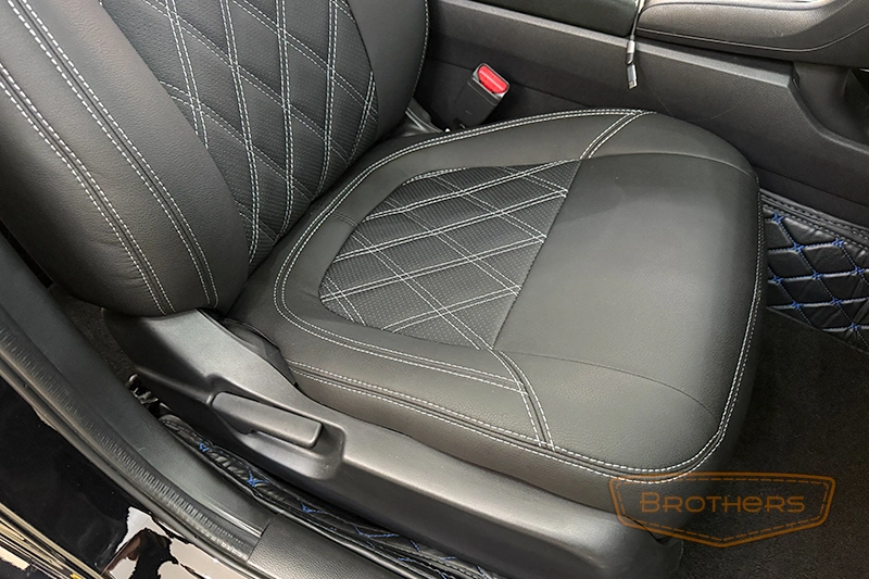 Чехлы на сиденья Honda Civic 10 Premium - серая строчка, ромбы Чехлы на сиденья Honda Civic 10 Premium - серая строчка, ромбы