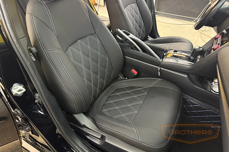 Чехлы на сиденья Honda Civic 10 Premium - серая строчка, ромбы Чехлы на сиденья Honda Civic 10 Premium - серая строчка, ромбы