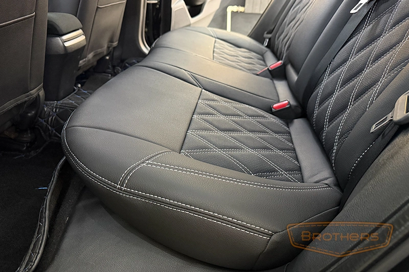 Чехлы на сиденья Honda Civic 10 Premium - серая строчка, ромбы Чехлы на сиденья Honda Civic 10 Premium - серая строчка, ромбы