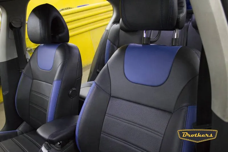 Чехлы на Citroen C4, серии "Premium" - синяя строчка