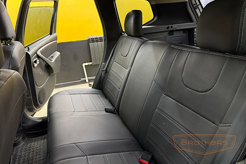 Авточехлы на автомобиль Renault Duster (Рено Дастер), серии "Premium" - серая строчка, оригинал из экокожи Авточехлы на автомобиль Renault Duster (Рено Дастер), серии "Premium" - серая строчка, оригинал из экокожи