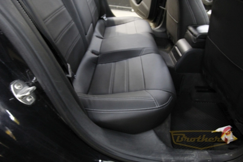 Чехлы на сидения Audi A5 (седан), серии "Premium" - серая строчка