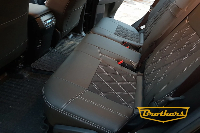 Чехлы на Toyota Prado 150 (рестайлинг), серии "Alcantara" с ромбами - серая строчка