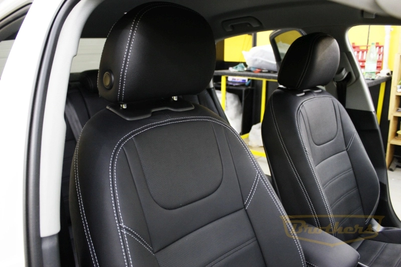 Чехлы на сидения Audi А4 5 (B9) 2015-2020 серии "Aurora"  - серая строчка