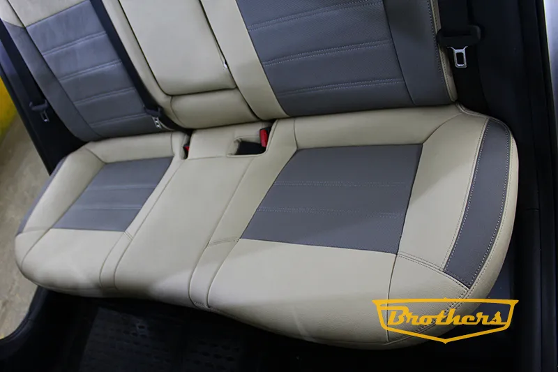 Чехлы на Hyundai Elantra 6, серии "Aurora" - серый центр, бежевая строчка