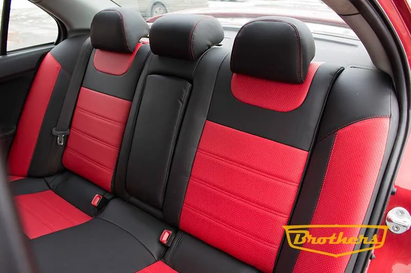 Чехлы на Mitsubishi Lancer X, серии "Premium" - красная строчка