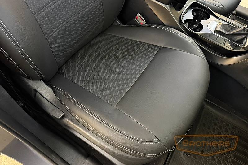 Чехлы на Hyundai Santa Fe 3, серии "Premium" - серая строчка Чехлы на Hyundai Santa Fe 3, серии "Premium" - серая строчка