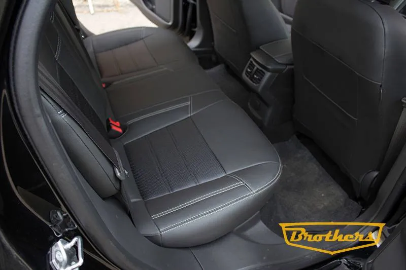 Чехлы на Ford Mondeo 5 Titanium, серии "Premium" - серая строчка