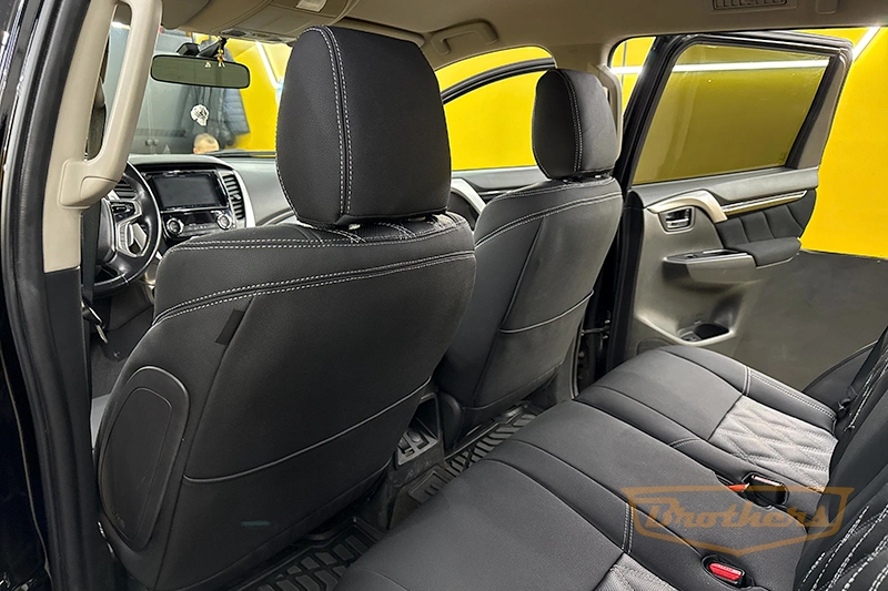 Чехлы на Mitsubishi Pajero Sport 3, серии "Aurora" с ромбами - серая строчка